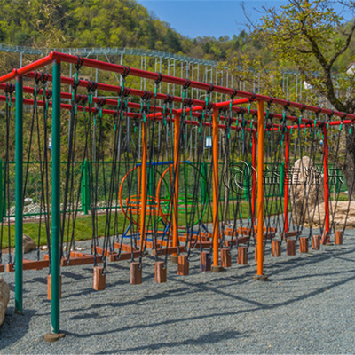 體能樂園與拓展訓(xùn)練設(shè)備全覽 從中小型器材到大型設(shè)施